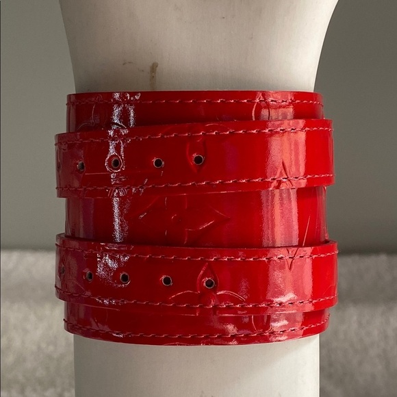 Louis Vuitton Charlton Double Wrap Bracelet in Red Monogram Vernis Leather - Picture 1 of 8